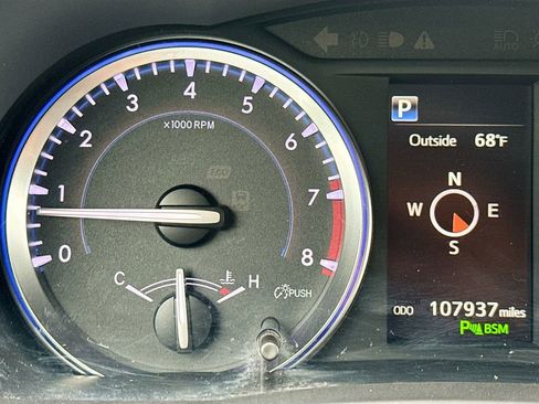 Used 2018 Toyota Highlander Limited FWD image 14