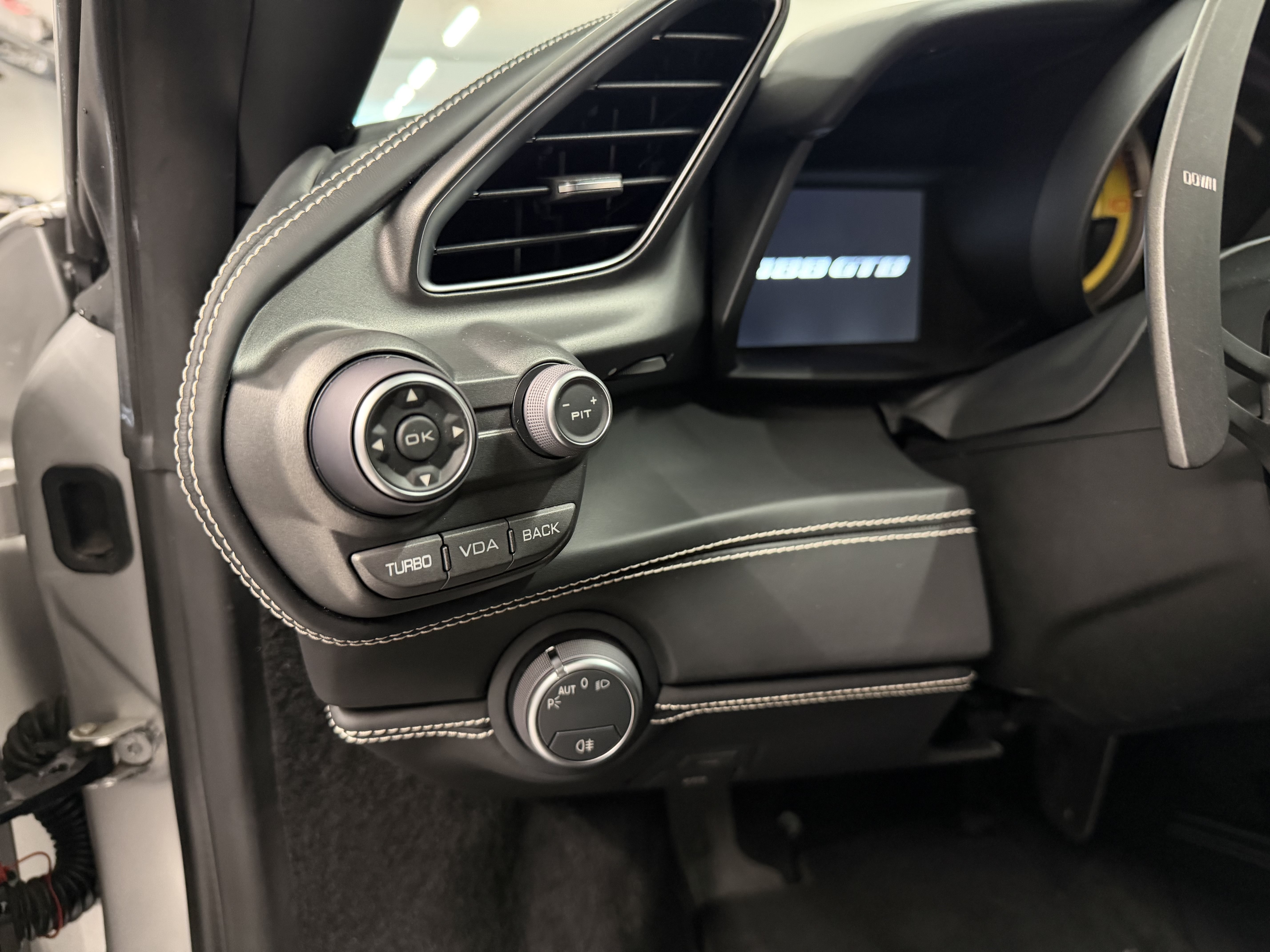 Used 2016 Ferrari 488 GTB RWD image 21