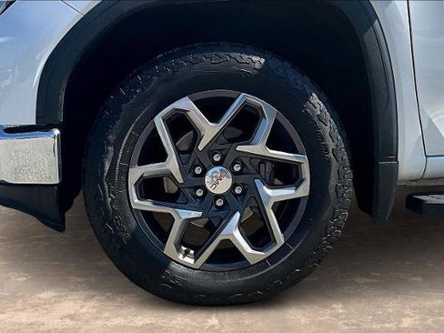 Used 2023 GMC Sierra 1500 SLT w/ SLT Premium Package image 35