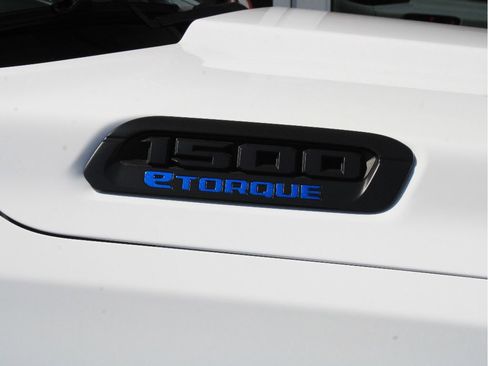 New 2026 RAM 1500 Express AWD/4WD image 33