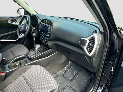 Used 2022 Kia Soul LX w/ Technology Package FWD image 25