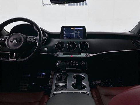 Used 2020 Kia Stinger GT1 image 29