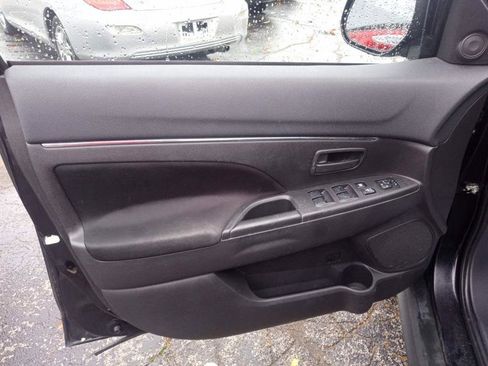 Used 2014 Mitsubishi Outlander Sport ES image 5