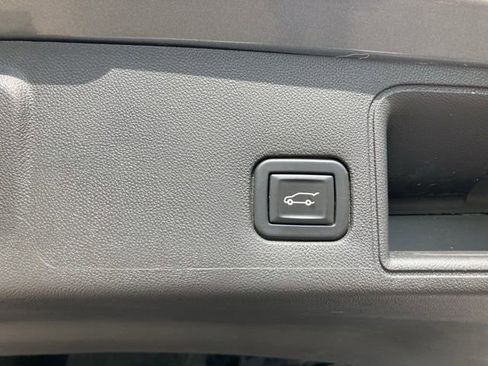 Used 2021 GMC Terrain SLT w/ Elevation Edition image 44