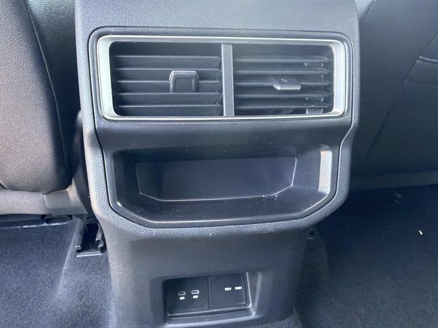 Used 2025 Volkswagen Atlas Cross Sport SE FWD image 21