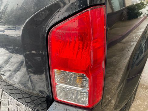 Used 2009 Nissan Pathfinder S RWD image 28