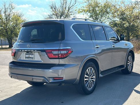 Used 2023 Nissan Armada SL w/ Captain's Chairs Package image 8
