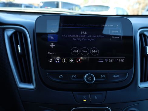 Used 2024 Chevrolet Malibu LT image 21