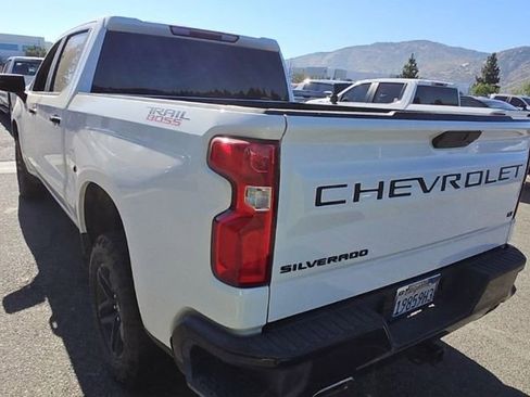 Used 2021 Chevrolet Silverado 1500 LT Trail Boss w/ Bed Protection Package AWD/4WD image 5