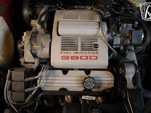 Used 1989 Buick Reatta Coupe image 40