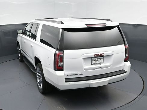 Used 2020 GMC Yukon XL SLT w/ Premium Edition image 35