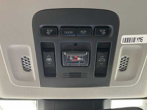 Used 2021 Toyota Camry XLE w/ Navigation Package AWD/4WD image 28