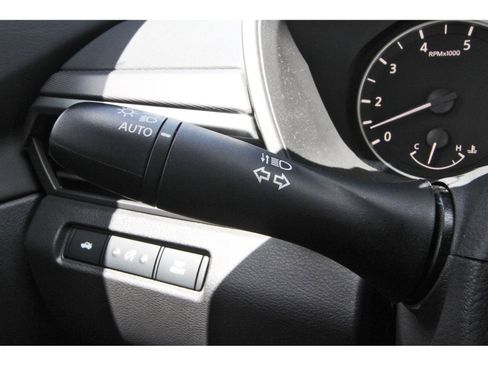 Used 2024 Nissan Altima 2.5 SR FWD image 17