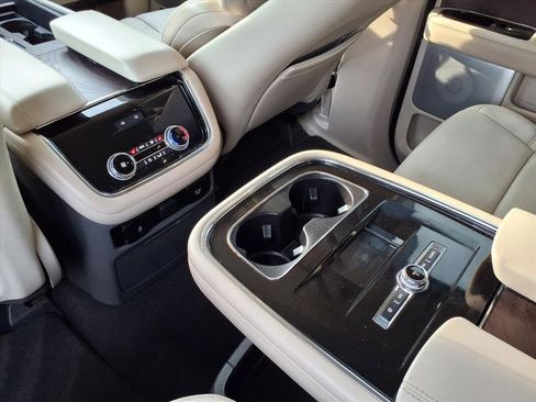 Used 2020 Lincoln Navigator Reserve w/ Equipment Group 208A Reserve image 15