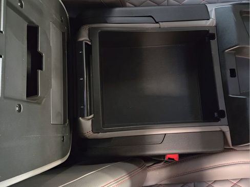 Used 2024 GMC Sierra 2500 Pro w/ Convenience Package image 21