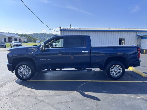 Used 2023 Chevrolet Silverado 2500 High Country image 5