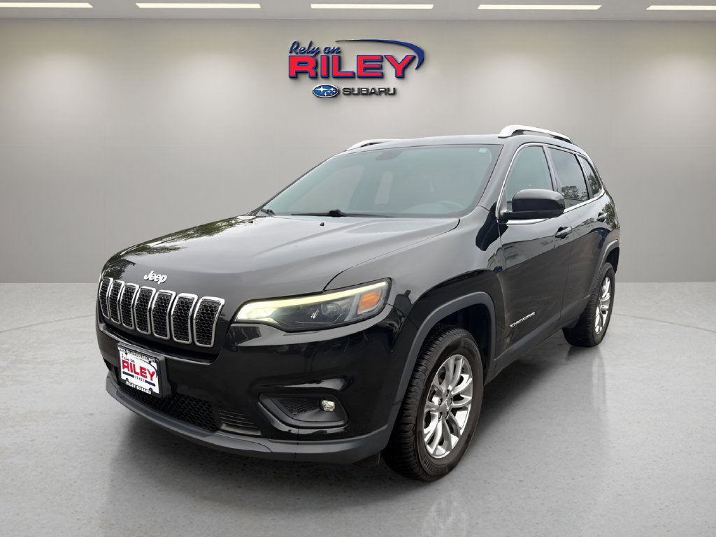 Used 2019 Jeep Cherokee Latitude Plus w/ Comfort/Convenience Group AWD/4WD image 1