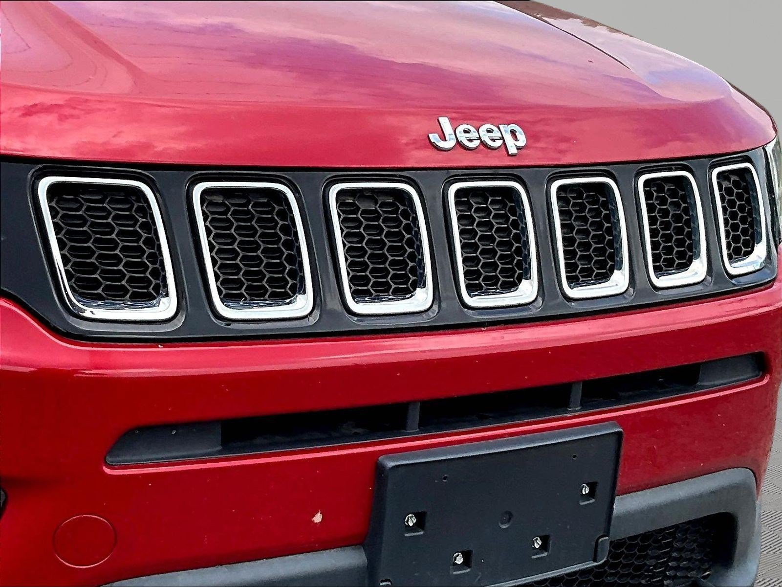 Used 2017 Jeep Compass Latitude w/ Popular Equipment Group FWD image 33