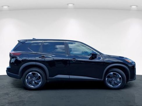 Used 2025 Nissan Rogue SV AWD/4WD image 7