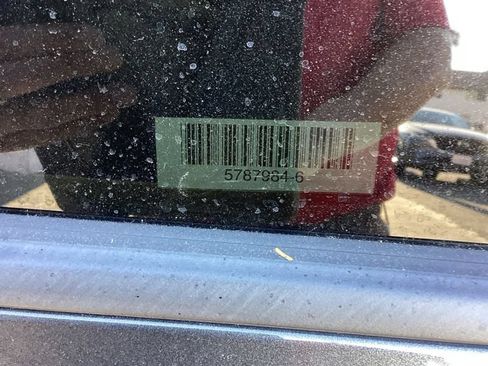 Used 2025 Kia Niro LX FWD image 3