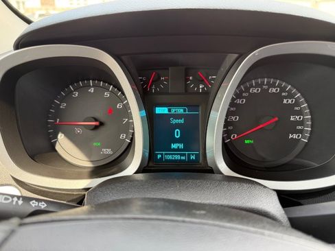 Used 2013 Chevrolet Equinox LT w/ Driver Convenience Package image 2