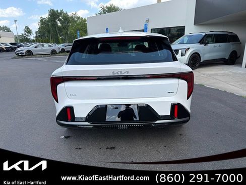 New 2026 Kia K4 GT-Line w/ GT-Line Premium Package FWD image 9