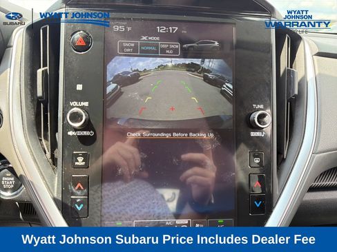 Used 2025 Subaru Crosstrek 2.5i Premium AWD/4WD image 26