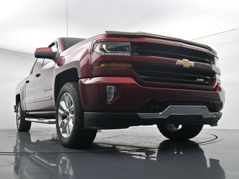 Used 2017 Chevrolet Silverado 1500 LT w/ All Star Edition AWD/4WD image 18