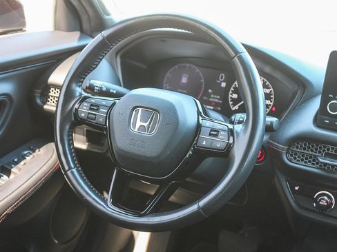 Used 2023 Honda HR-V Sport image 17