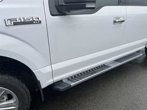 Used 2018 Ford F150 XLT w/ Equipment Group 302A Luxury image 10