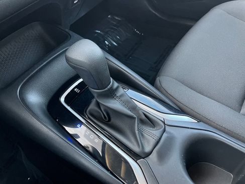 Used 2024 Toyota Corolla LE image 25