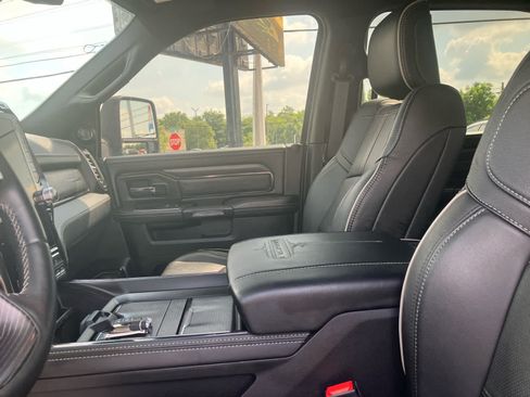 Used 2024 RAM 2500 Limited AWD/4WD image 10
