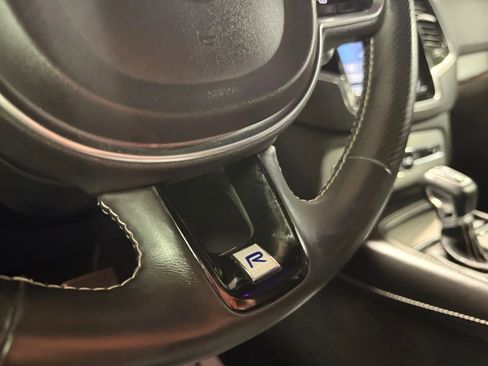 Used 2017 Volvo XC90 T6 R-Design w/ Vision Package image 35