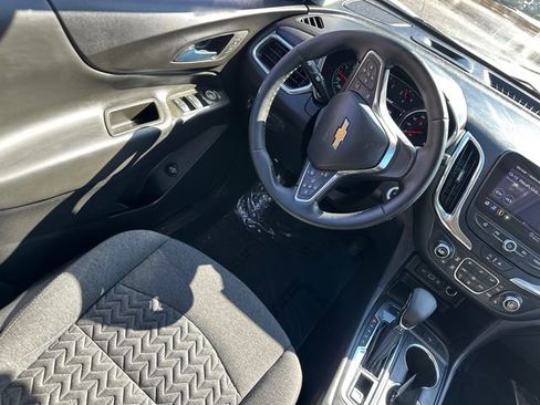 Used 2024 Chevrolet Equinox LT image 20
