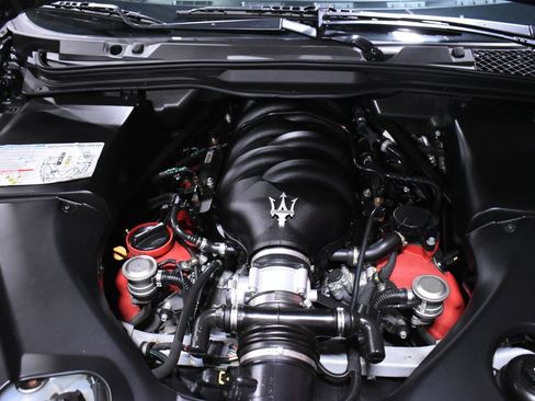 Used 2018 Maserati GranTurismo Sport image 18