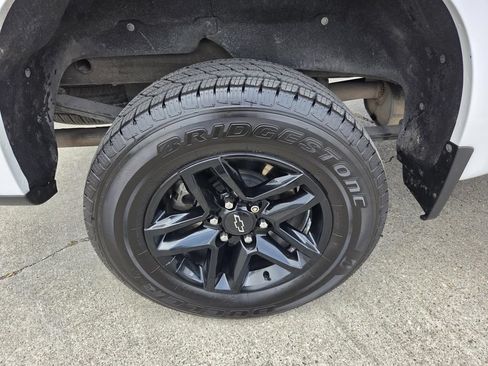Used 2019 Chevrolet Silverado 1500 LT Trail Boss AWD/4WD image 21