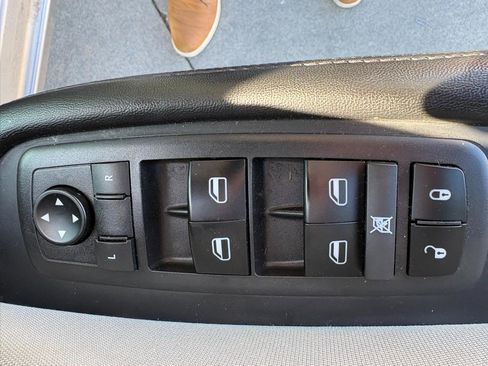 Used 2014 Dodge Dart SXT w/ Rallye Appearance Group FWD image 9
