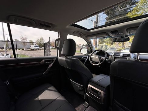 Used 2019 Lexus GX 460 Premium image 19