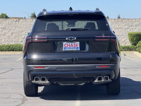 New 2026 Chevrolet Traverse LT w/ Midnight/Sport Edition AWD/4WD image 6