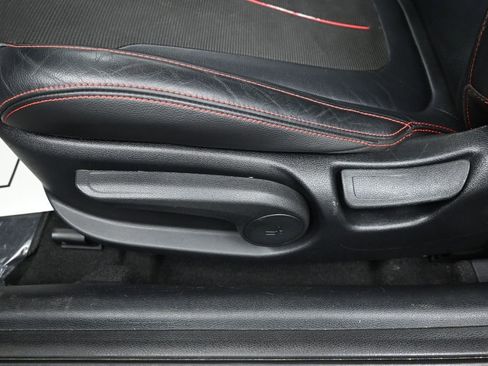 Used 2019 Hyundai Veloster 2.0 Premium FWD image 13