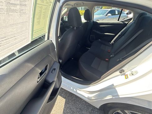 Used 2024 Nissan Sentra SV FWD image 13