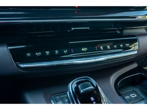 Used 2022 Cadillac Escalade ESV Sport Platinum RWD image 27