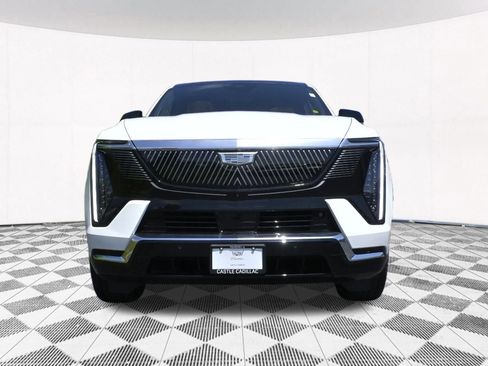 New 2025 Cadillac Escalade IQ Luxury 2 image 27