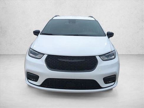 New 2026 Chrysler Pacifica Select image 6