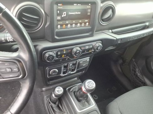 Used 2021 Jeep Wrangler Unlimited Sport image 32