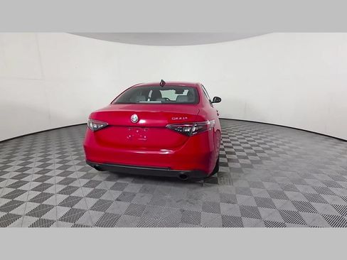 Used 2024 Alfa Romeo Giulia Sprint RWD image 43