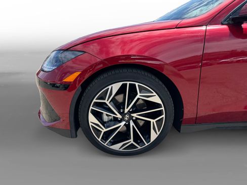 Certified 2024 Hyundai Ioniq 6 Limited RWD image 9