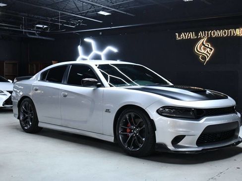 Used 2023 Dodge Charger Scat Pack w/ Harman/Kardon Audio Group image 4
