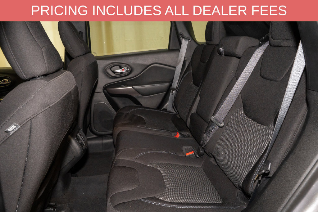 Used 2020 Jeep Cherokee Latitude FWD image 7