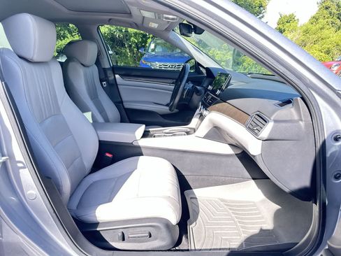 Used 2019 Honda Accord Touring image 17